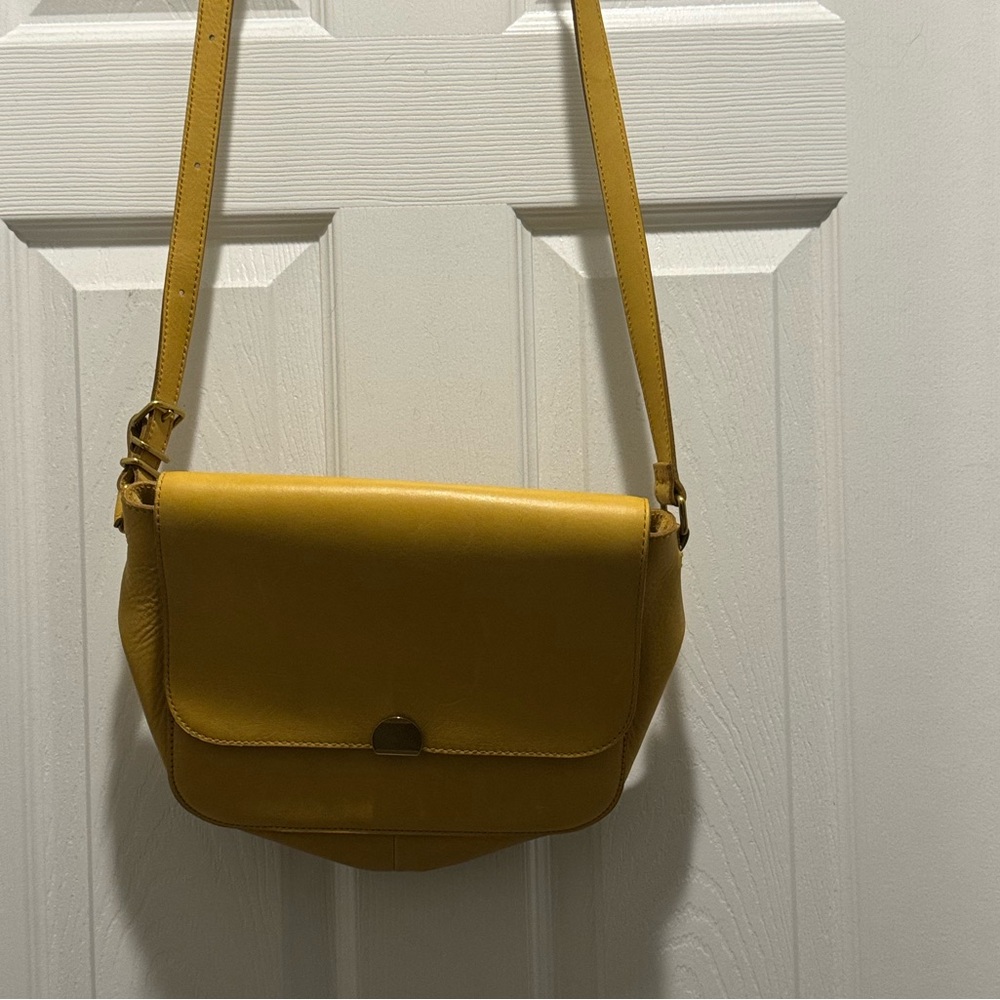 madewell yellow nectar gold leather brass abroad shoulder bag